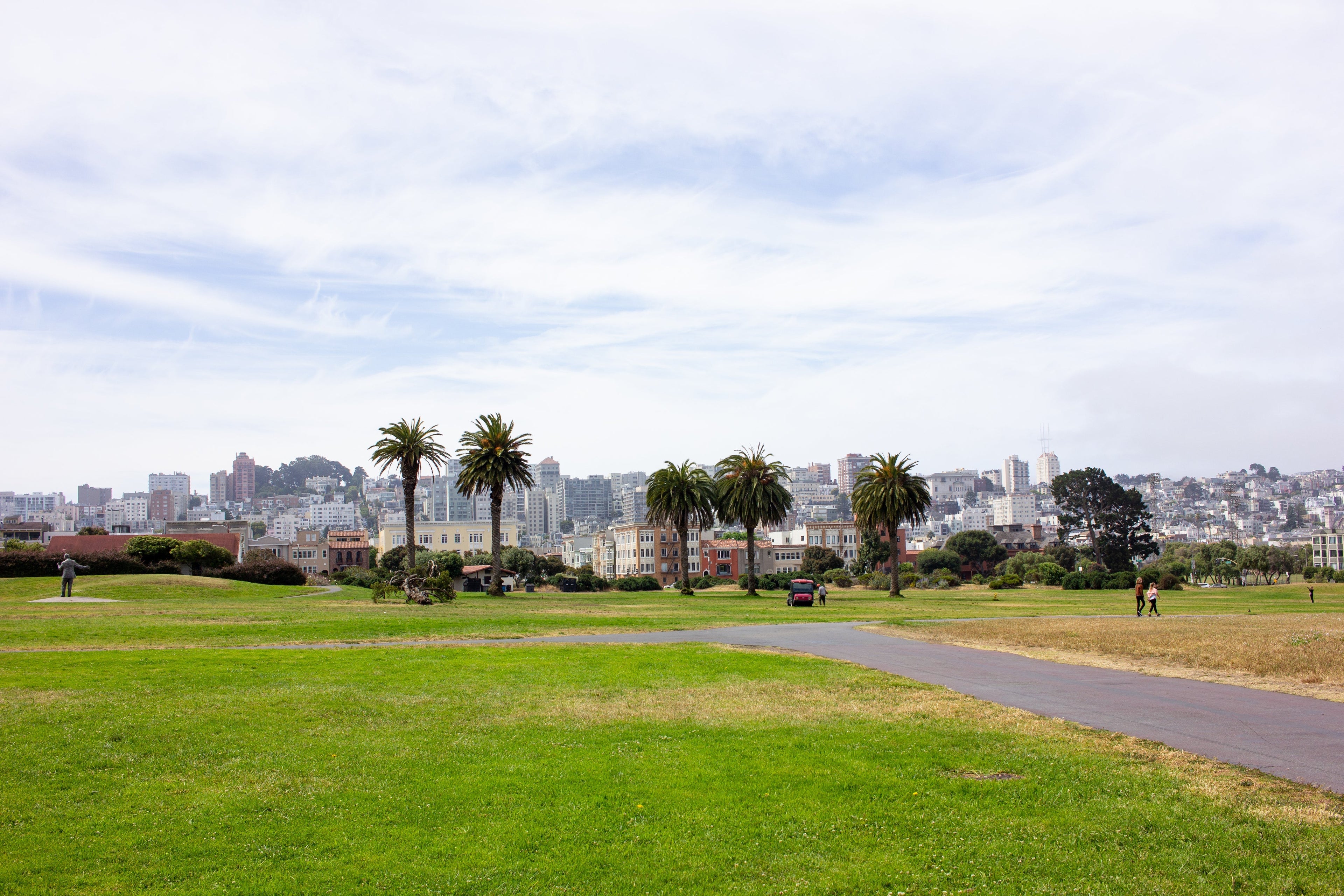 Golf, Space and Proximity — A Rare Combination 85Kernot